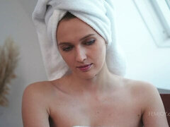 Pop, Vingeren, Flexibiel, Masturbatie, Kut duiken, Alleen, Tiener, Nat