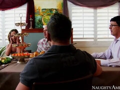 Amerikanisch, Grosse titten, Vollbusig, Hardcore, Jungendliche (18+), Flotter dreier, Titten, Uniform