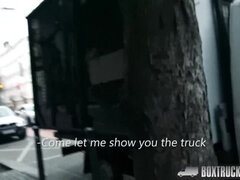 Brunette brune, Tir de sperme, Hd, Hongroise, Public, Chatte, Maigrichonne, Nénés