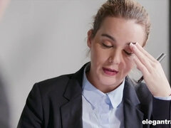 Grosse bite, Gros seins, Brunette brune, Gorge profonde, Hard, Mère que j'aimerais baiser, Maman, Rasée