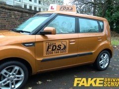 アメリカ人, アナル, 中出し, 指いじり, 小柄, 生徒, タトゥー, オッパイの