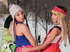 Lieveling, Grote kont, Grote lul, Grote mammen, Pijpbeurt, Hondjeshouding, 1 man 2 vrouwen, Tiener