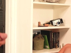 Дрочит, Милф, Рыжие, Чулки, Сиськи, Подглядывание