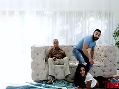 Mamada, Estilo perrito, Corridas faciales, Tetas naturales, Tabú, Adolescente, Tetas, Tío