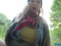 Leie, Arsch, Blondine, Aufs gesicht abspritzen, Im freien, Pov, Öffentlich, Russisch