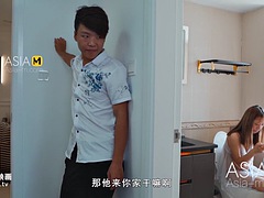 Asiatique, Sucer une bite