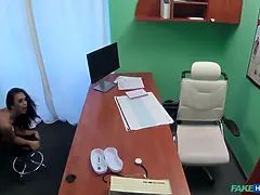 Mamada, Morena, Corridas, Examen, Lamidas, Oficina, Orgasmo, Gritar