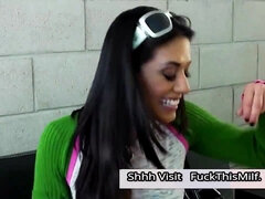 Anaal, Kont, Lieveling, Grote lul, Grote mammen, Handbeurt, Moeder die ik wil neuken, Tieten likken