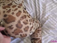 Leie, Grosser arsch, Grosser schwanz, Blasen, Hundestellung, Aufs gesicht abspritzen, Natürlichen titten, Jungendliche (18+)