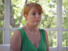 Gros seins, En gros plan de très près, En levrette, Hard, Mère que j'aimerais baiser, Rousse roux, Jarretelles, Mouillée