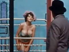 Braunhaarige, Lingerie, Erotischer film, Strümpfe, Sich ausziehen, Entkleiden, Titten, Vintage