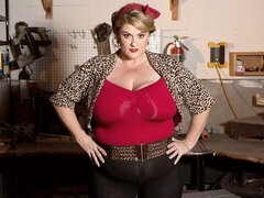 素人, ぽっちゃり, デカパイ, ブロンド, 指いじり, オナニー, 剃毛, ストリッピング