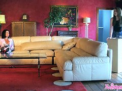 Grosser arsch, Grosse titten, Lesbisch, Milf, Mutti, Zierlich, Jungendliche (18+), Titten