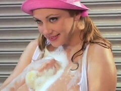 Enthousiasteling, Grote kont, Grote mammen, Vingeren, Vriendin, Masturbatie, Alleen, Strippen