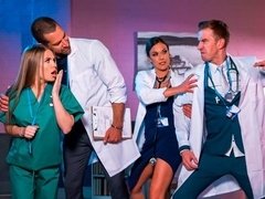 Gros seins, Blonde, Sucer une bite, Médecin, Hard, Mère que j'aimerais baiser, Infirmière, Nénés