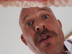 Большой член, Большие сиськи, Секс без цензуры, Лизание, Мамочка, Чудовищные размеры, Порнозвезда, Влажная