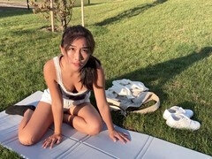 18 jaar, Kont naar mond, Voetbeurt, Groep, Buiten, Openbaar, Kut duiken, Speelgoed