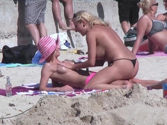 Cul, Blonde, Lesbienne, Public, Chatte, Rousse roux, Pute, Nénés