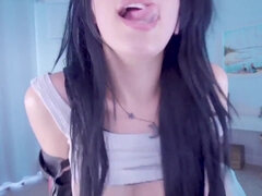 18 ans, Masturbation, Solo, Adolescente, Nénés, Jouets, Vierge