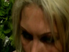 Blond, Hardcore