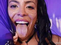 Culo grande, Verga grande, Tetas grandes, Mamada, Morena, Estilo perrito, Lencería, Madres para coger