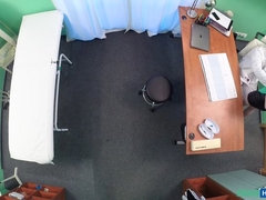 Leie, Grosse titten, Blasen, Vollbusig, Betrug, Fingern, Büro, Muschi