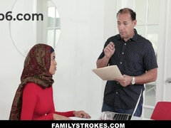 Stepsister Learns To Sucking My Prick In Her Hijjab