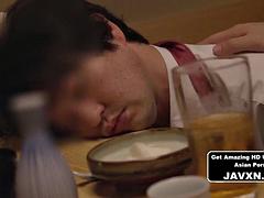 Asiatique, Nana, Gros seins, Sucer une bite, Japonaise, Mère que j'aimerais baiser, Pute, Nénés