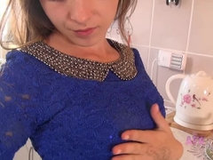 Жопа, Брюнетки, Платье, Трусики, Крошечные, Киски, Бритые, Сиськи