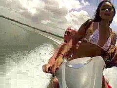 teens Ride the party Boat vid starring Eva Saldana - Mofos.com