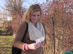 Cul, Blonde, Sucer une bite, En levrette, Branlette thaïlandaise, Pov, Public, Chatte