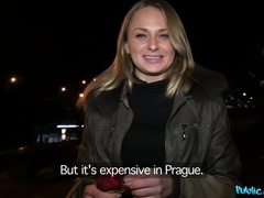 Amateur, Sucer une bite, Tir de sperme, En levrette, De plein air, Pov, Public, Russe