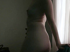 Крупный план, Дилдо, Мастурбация, Киски, Рыжие, Стриптиз, Дразнящие, Игрушки