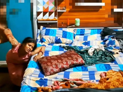 Leie, Asiatisch, Hotel, Ehemann, Hausmädchen, Mutti, Natürlichen titten, Sohn