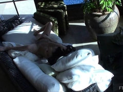 Anal, En gros plan de très près, Dansant, Extrême, Fétiche des pieds, Masturbation, Orgasme, Jouets