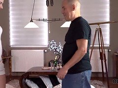 Papa, En levrette, Érotique, Hd, Embrassement, Mature, Adolescente