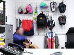 Culo, Condón, Lamidas, Tetas naturales, Oficina, Tímido, Robado, Traje de baño