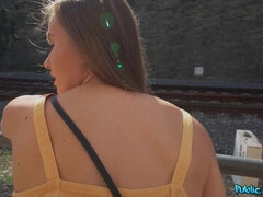 18, ブロンド, 中出し, イマラチオ, 手コキする, お金, 自然山雀, 公共