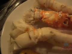 Amateur, Salle de bains, Brunette brune, Robe, Talons, Chatte, Allumeuse, Nénés