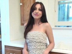 18 ans, Amateur, Cuisine, Masturbation, Orgasme, Petite femme, Serré, Nénés