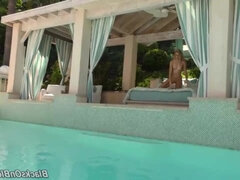 Grosse titten, Blasen, Braunhaarige, Hardcore, Interrassisch, Sohn, Jungendliche (18+), Titten