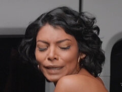 Anal, Culo, Tetas grandes, Engañando, Marido, Latina, Transexual, Tatuaje