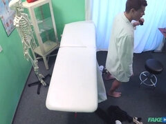 Blondine, Arzt, Hundestellung, Handjob, Krankenschwester, Pov, Uniform, Spanner