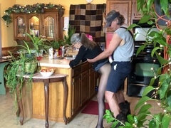 Измена, Очки, Домашнее видео, Поцелуи, Белье, Зрелые, Колготки, Под юбкой