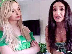 Grosse titten, Spermaladung, Milf, Mutti, Orgasmus, Flotter dreier