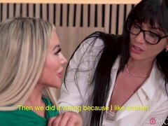 Gros cul, Gros seins, Doigter, Embrassement, Lesbienne, Lingerie, Masturbation, Nénés