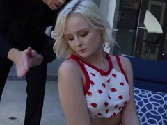 Blonde, Sucer une bite, En levrette, Hard, Énorme, Chatte, Adolescente, Nénés