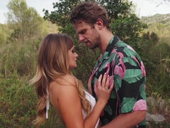 Británico, Tetas naturales, Al aire libre, Coño, Fumando, Apretado, Tetas