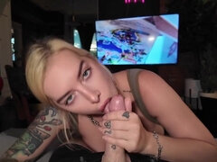 Amateur, Grosse bite, Blonde, Sucer une bite, Tir de sperme, Énorme, Lesbienne, Pov