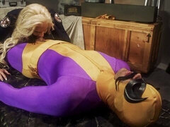 Gros cul, Grosse bite, Gros seins, En levrette, Talons, Latex, Mère que j'aimerais baiser, Nénés